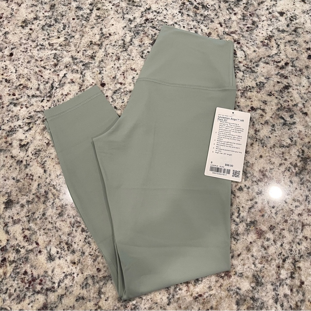 NWT Lululemon Align High-Rise Leggings 25”🤍